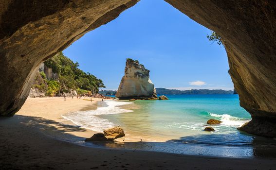 Cathedral cove - 4