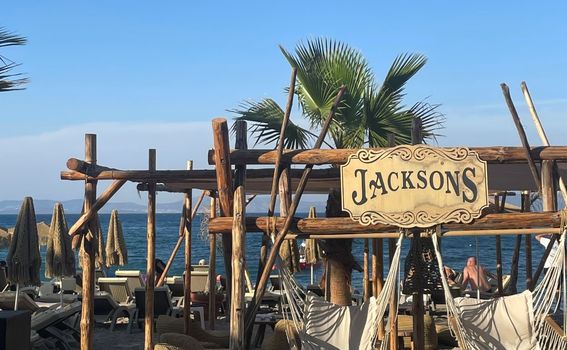 Jacksons Beach Bar na Kosu - 1