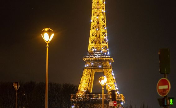 Pariz u božićnom ruhu 2023. godine - 4