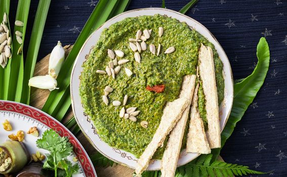 Pesto umak od suncokretovih sjemenki