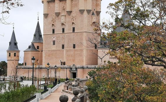 Staša Aras: Tamo, tamo... - 15