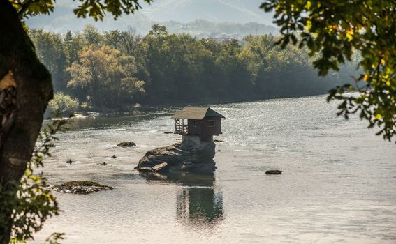 Kućica na Drini - 1