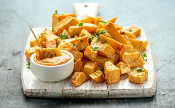 Patatas bravas