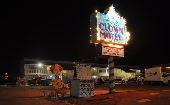 Clown motel u gradu Tonopah u Nevadi, SAD - 5