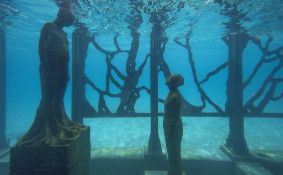 Podvodna galerija na Maldivima - 10