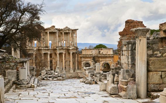 Celzova knjižnica u Efezu - 1
