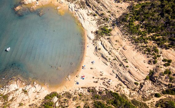 Najljepše nudističke plaže u Hrvatskoj - 4