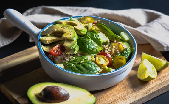 Hranjiva salata od kvinoje i ljetnog povrća - 5