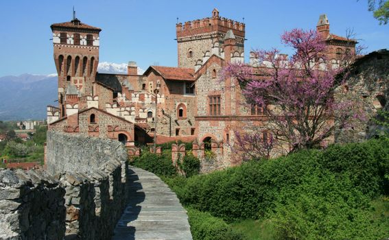 Castello Di Pavone – Pavone Canavese, Italija