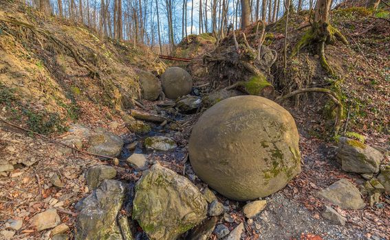 Nevjerojatne kamene kugle kod Zavidovića - 9