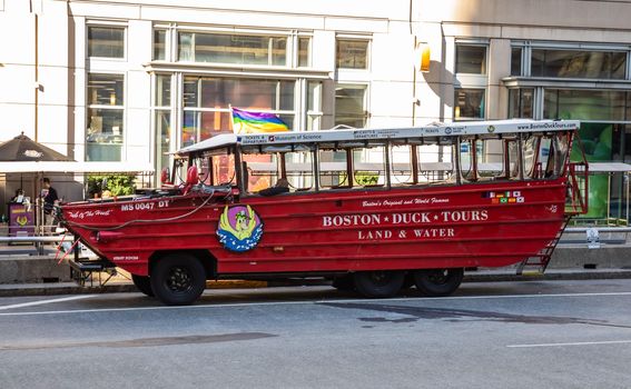 Replike DUKW vozila iz Drugog svjetskog rata za razgledavanje Bostona, SAD - 4