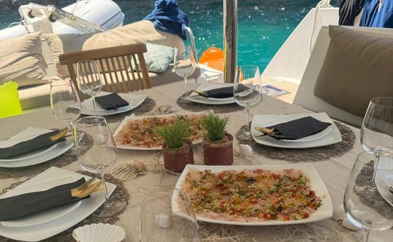 Život hostese na jahti - 7