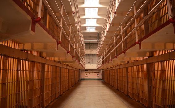 Alcatraz - 3