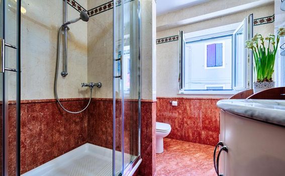 Seafront Apartment Vis - 1