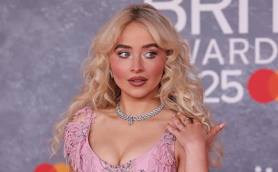 Sabrina Carpenter - 1