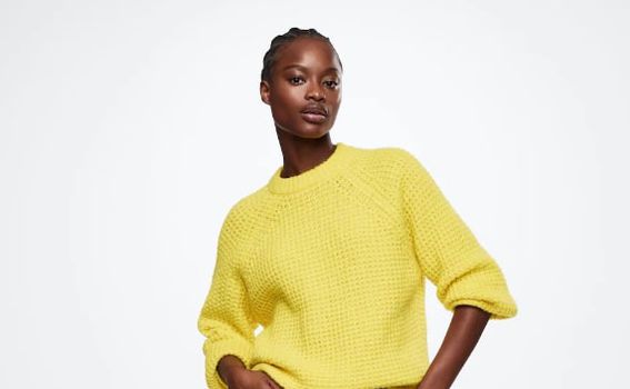Mango: Žuti pulover od obrnutog pletiva za 169,90 kuna