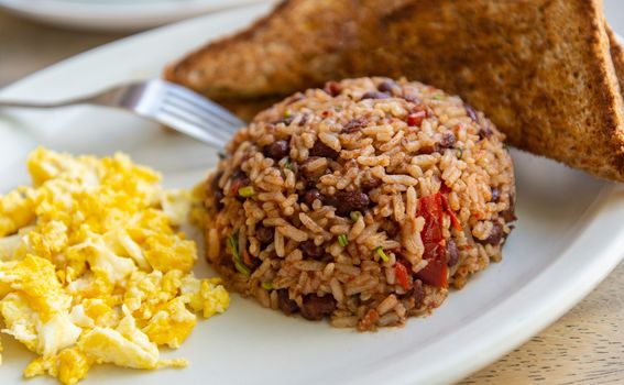 Riža i crni grah omiljeni je izbor za doručak u Nicoyi u Kostariki