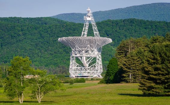 Najveći okretni radioteleskop na svijetu postavljen je u Green Banku u Zapadnoj Virginiji