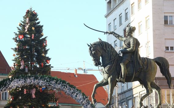 Trg bana Josipa Jelačića u Zagrebu