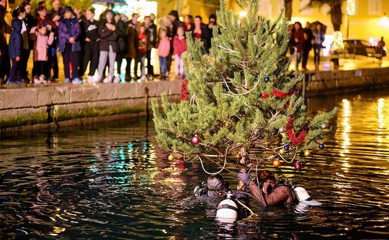 Potapanje bora - Advent na Lošinju