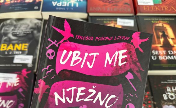 Brynne Weaver: Ubij me nježno