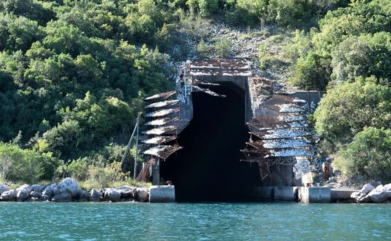 Tunel Rose u Bokokotorskom zaljevu - 1