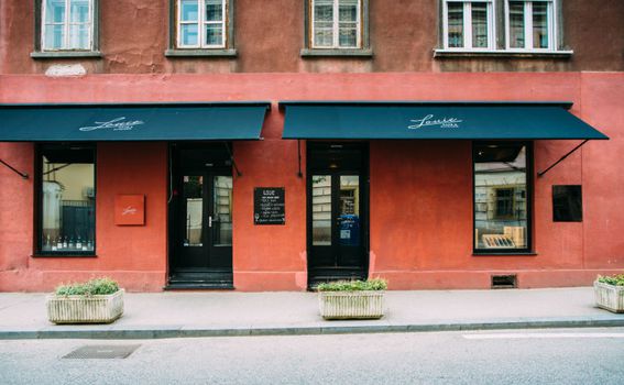 Louie Cafe & Kitchen nalazi se kraj Centra Kaptol na Novoj Vesi u Zagrebu