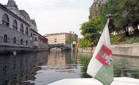 Provozajte se rijekom Ljubljanicom