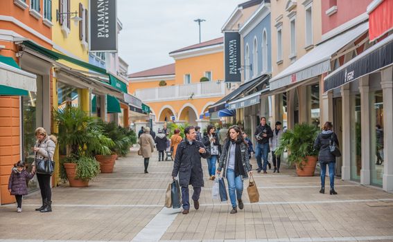 Palmanova outlet