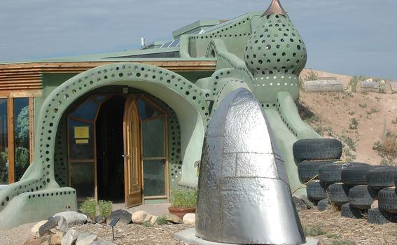 Earthship - 5