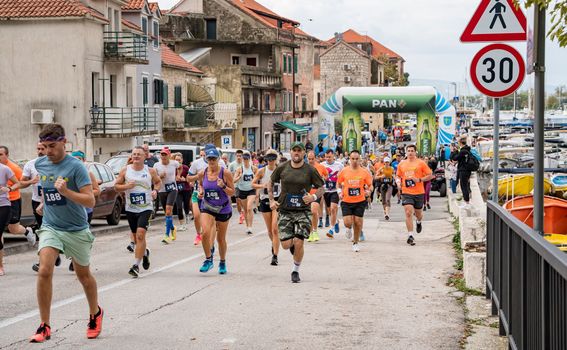 8. Omiški polumaraton - 16