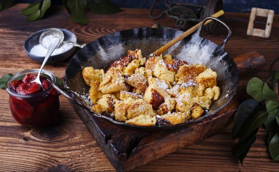 Kaiserschmarrn ili carski drobljenac