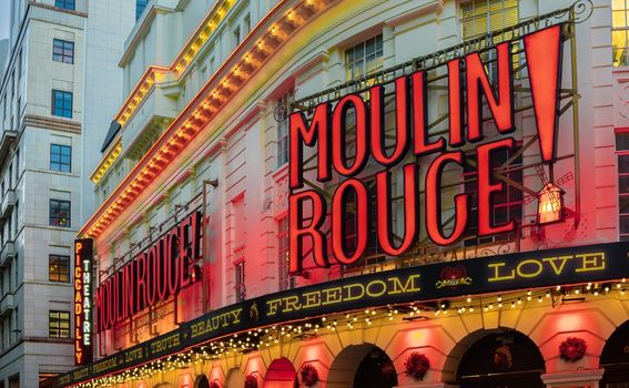 Moulin Rouge - 1