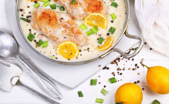 Piletina u umaku od limuna i papra