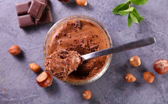 Mousse od kestena i čokolade