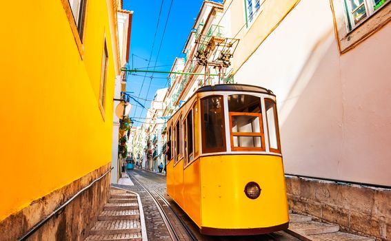 Portugalski žuti tramvaj postao je i zaštitni simbol grada