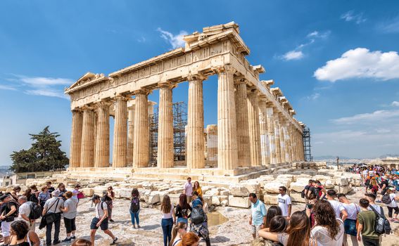 Velike gužve kod Partenona u Ateni tijekom ljeta