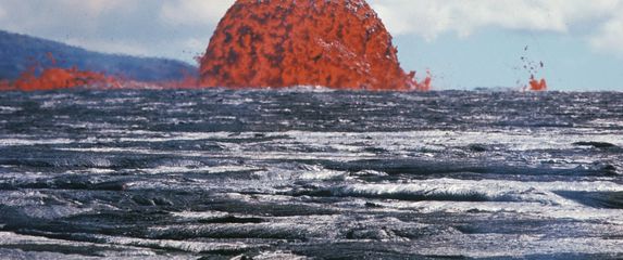 Kupola od lave uočena na Havajima 11. listopada 1969. godine (Foto: J.B. Judd/USGS)