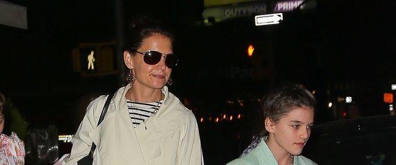 Suri Cruise slavi 13. rođendan (Foto: Profimedia)