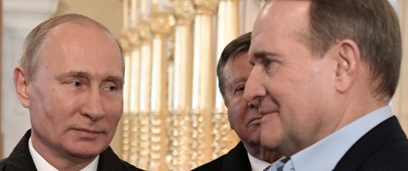 Vladimir Putin i Viktor Medvedčuk (Foto: AFP)