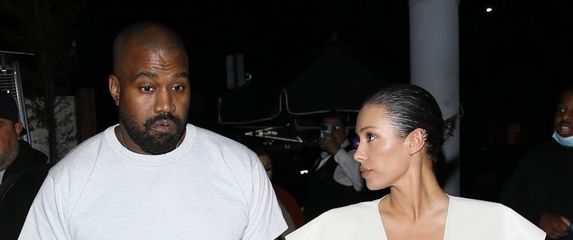 Bianca Censori i Kanye West - 8