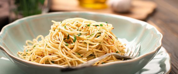 Tjestenina aglio e olio