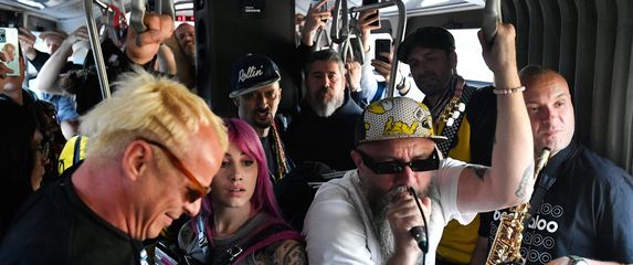 Dubioza Kolektiv i Stela Rade - 3