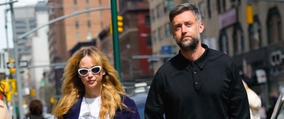 Jennifer Lawrence - 4