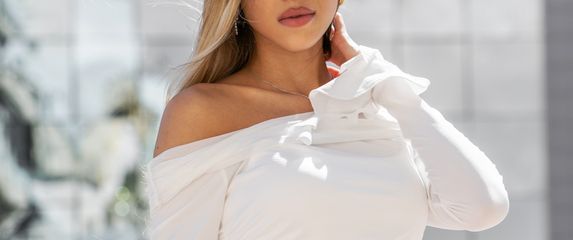 Asimetrične haljine hit su proljeća