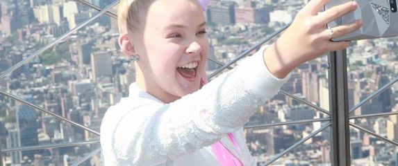 JoJo Siwa - 4