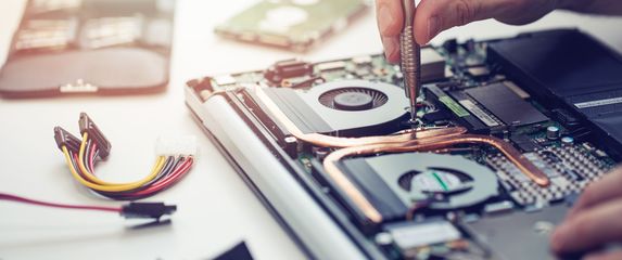 Popravak elektroničkog uređaja, ilustracija