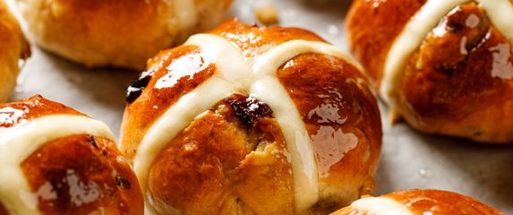 Hot cross buns peciva