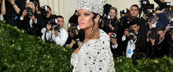 Rihanna na Met Gali 2018. godine