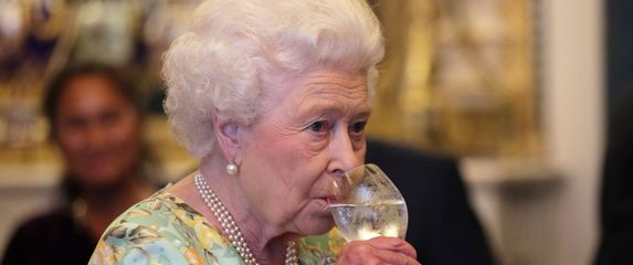 Kraljica Elizabeta II.